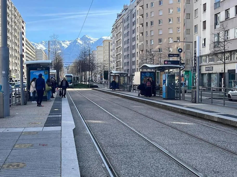 Studio Cosy Et Idealement Place Grenoble